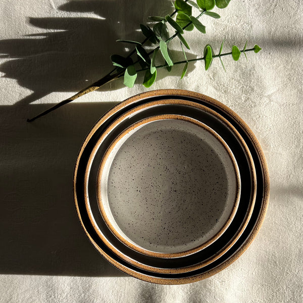 Modern Nesting Bowls in Toasted White